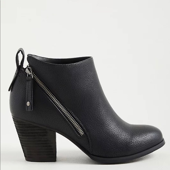 Torrid Black Faux Leather Side Zip Heel Bootie (11 WW) - Picture 7 of 8